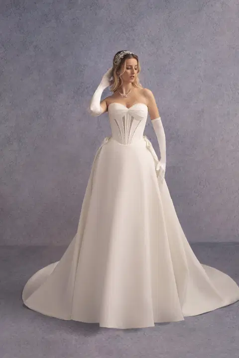 Sofiana wedding dress by Donna Salado Bridal, A-line, crepe