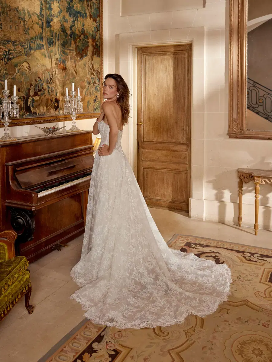 Manuela by Justin Alexander - view 2 of 5