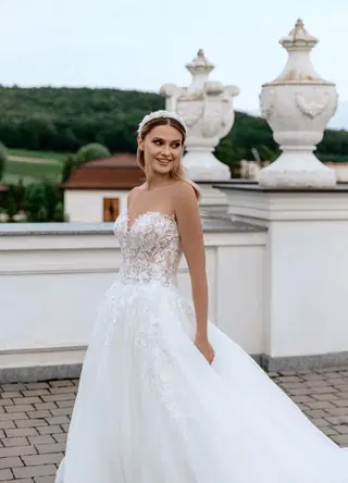 5573 by Serena Bridal - view 3 of 4