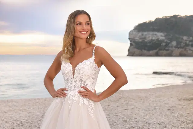 Bahar by Azuree Bridal - view 3 of 3