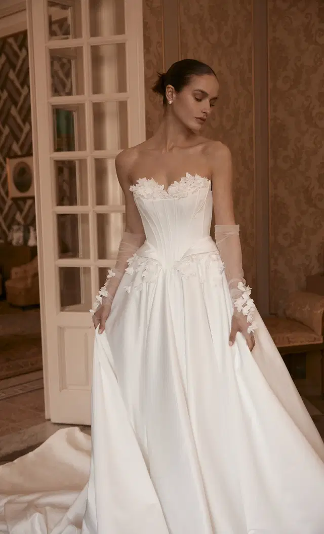Matilda 25-001 by Ricca Sposa Atelier - view 2 of 6