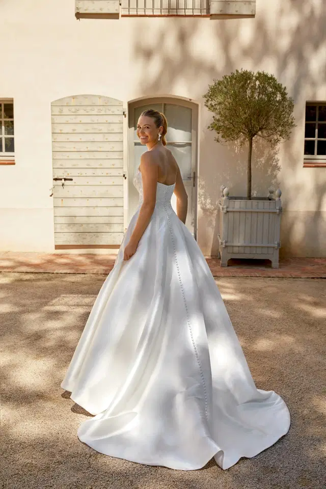 44596 by Sincerity Bridal - view 2 of 4