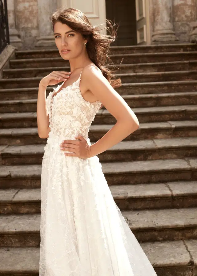 VALENTINE by Dando London - view 2 of 3