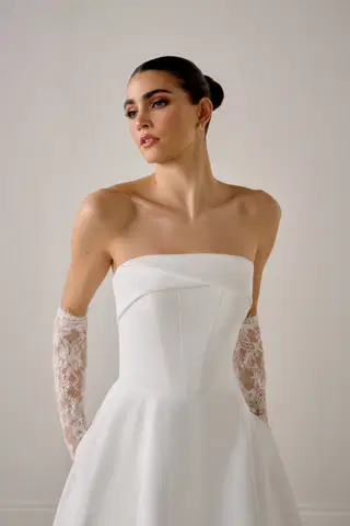Empressa by Justin Alexander Signature - view 3 of 7