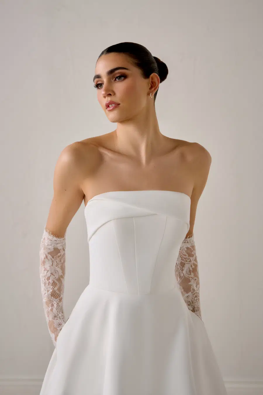 Empressa by Justin Alexander Signature - view 3 of 7
