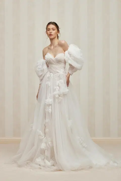 Rozel wedding dress by Anne Mariée, A-line, tulle