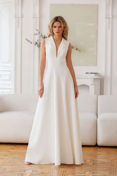 Delphi wedding dress by Jarice, A-line, crepe