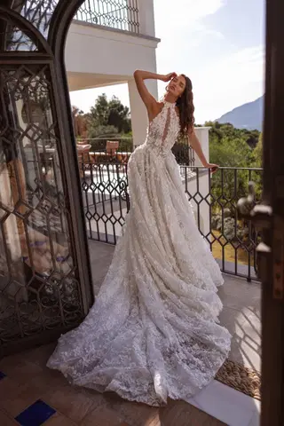 Amoria by Tina Valerdi - view 5 of 5