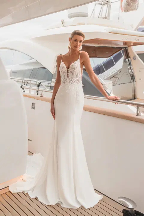 Style 8211 wedding dress by Diane Legrand, mermaid, crepe