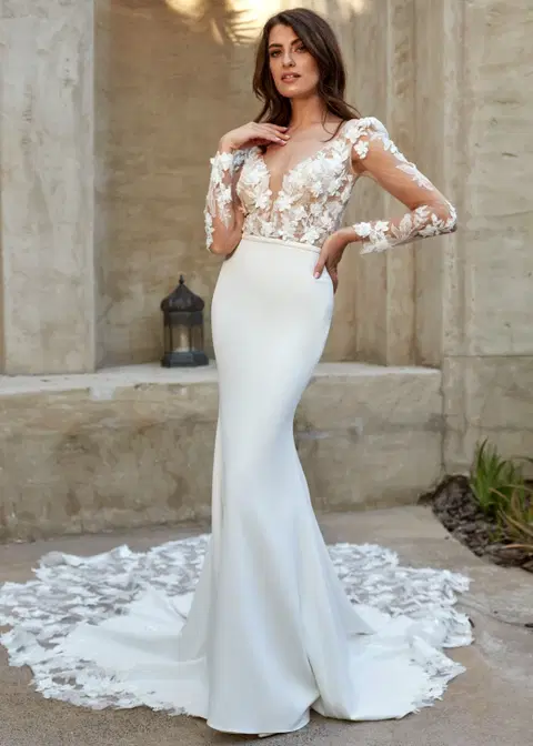 Daphne wedding dress by Dando London, fit & flare, crepe