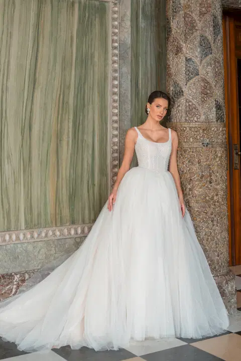Style 50915 wedding dress by Diane Legrand, ball gown, tulle