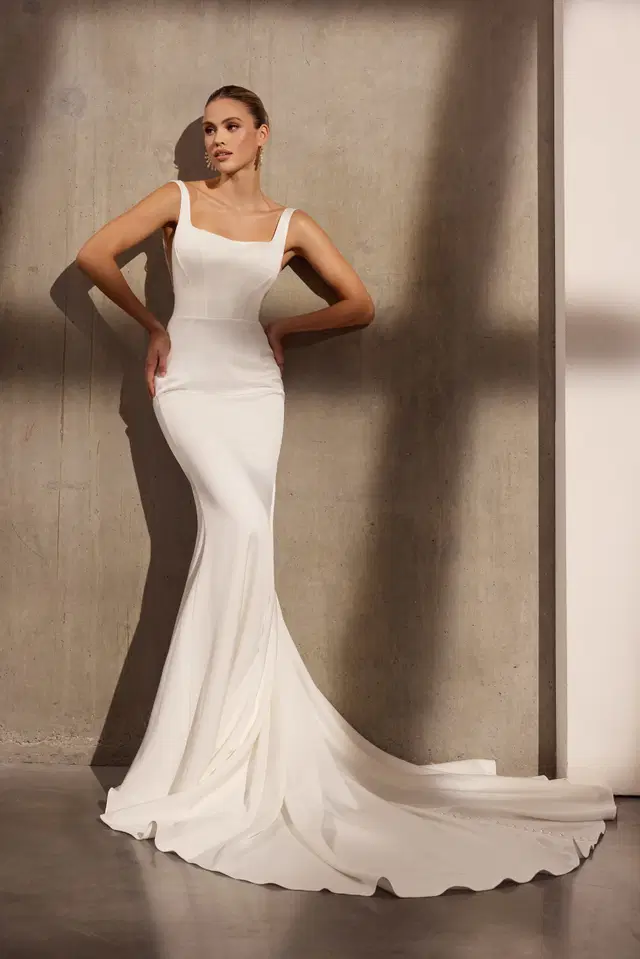 Nicola by Avenue by Josephine Scott: Mermaid silhouette, square neckline, long sleeves, crepe