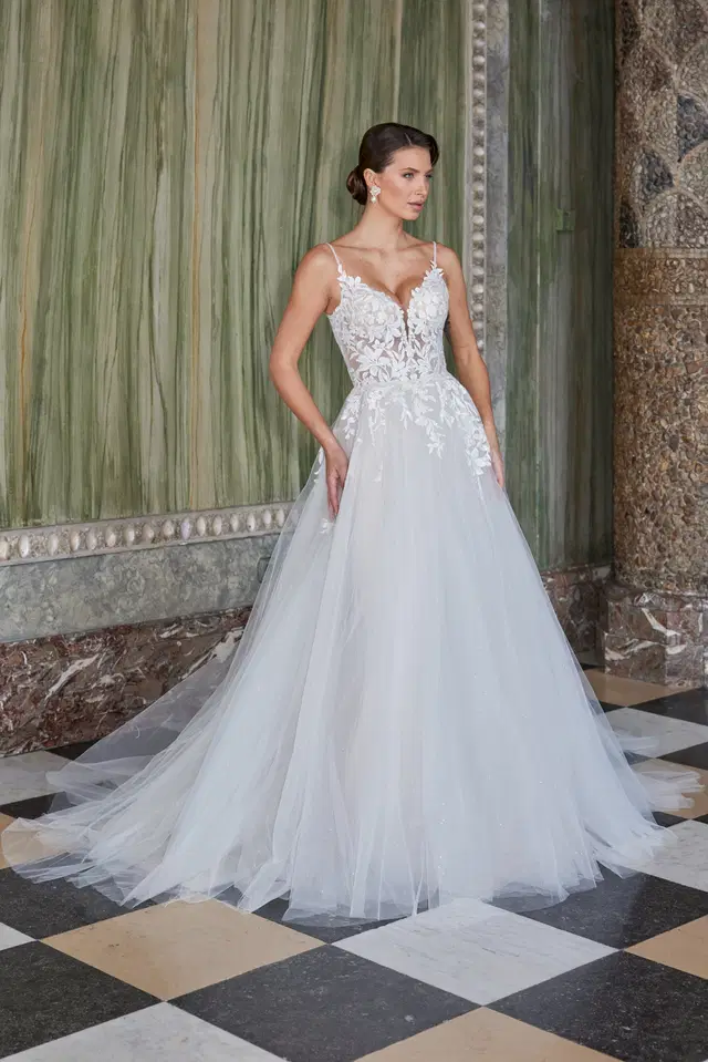 50940 by Diane Legrand: A-Line silhouette, V-neck neckline, lace