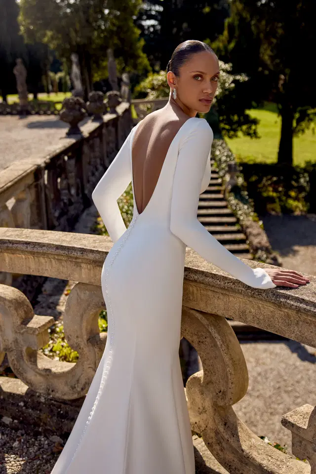 Kathleen by Justin Alexander - view 9 of 11