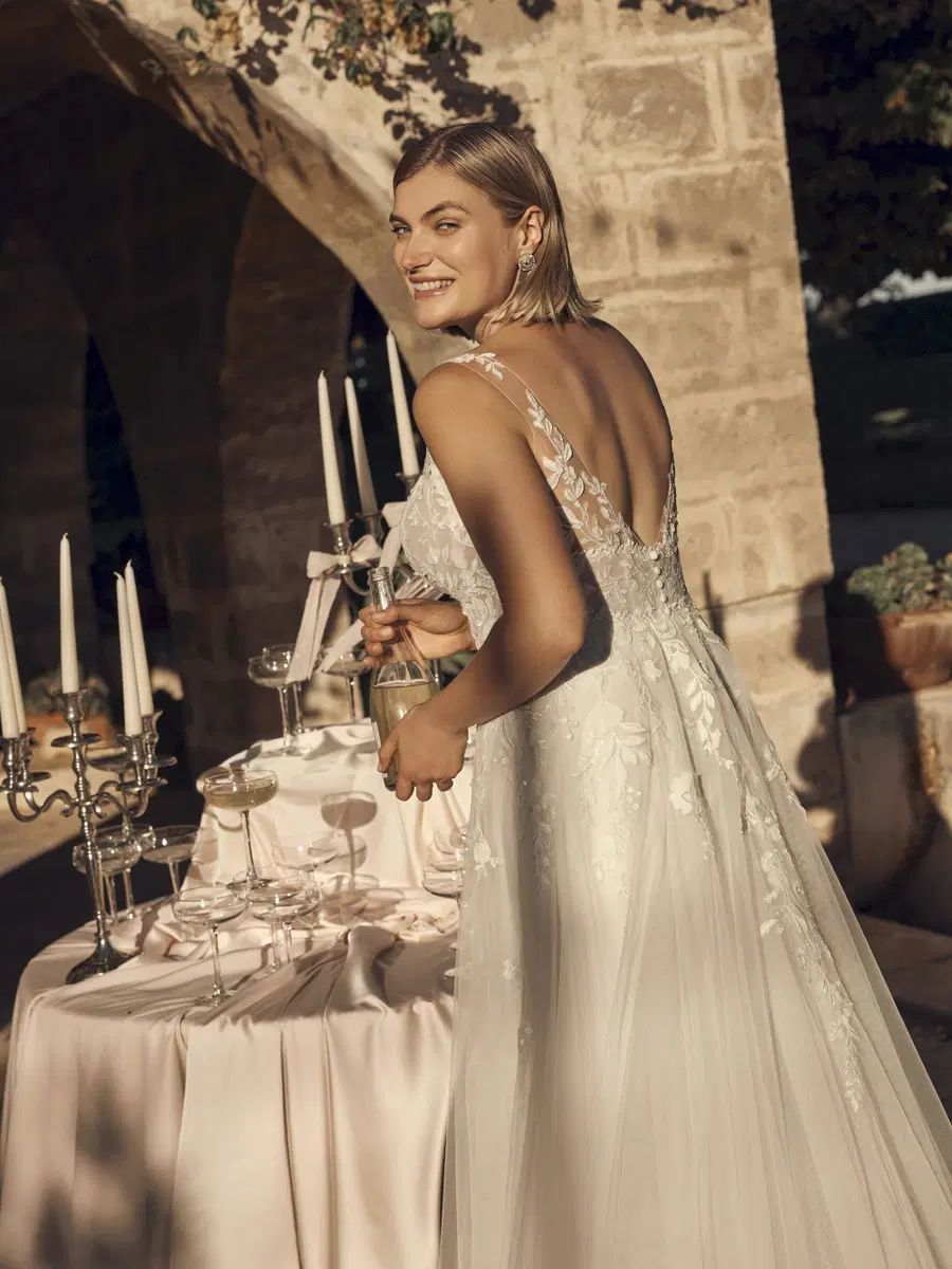 Nova von Modeca Bridal - Ansicht 2 von 7