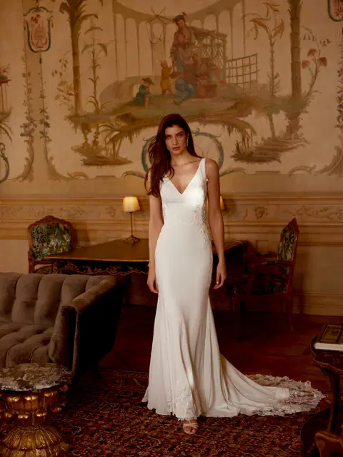 Joey wedding dress by Justin Alexander, fit & flare, crepe