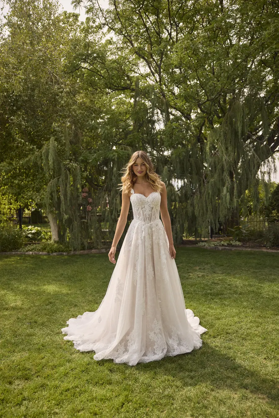 Esmeralda by Rebecca Ingram: A-Line silhouette, sweetheart neckline, lace