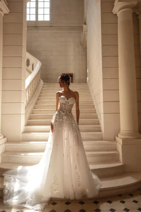 Domna wedding dress by Ella Novia, A-line, lace