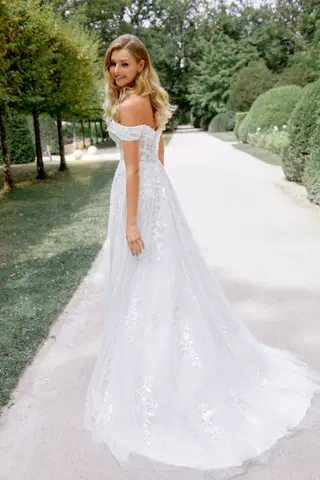 44526 by Sincerity Bridal - view 5 of 9