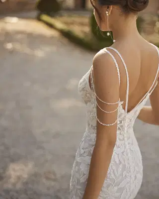 Victa by Rosa Clara - view 3 of 4
