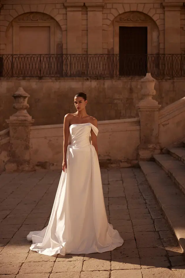 Lidia by Anne Mariée - view 2 of 6