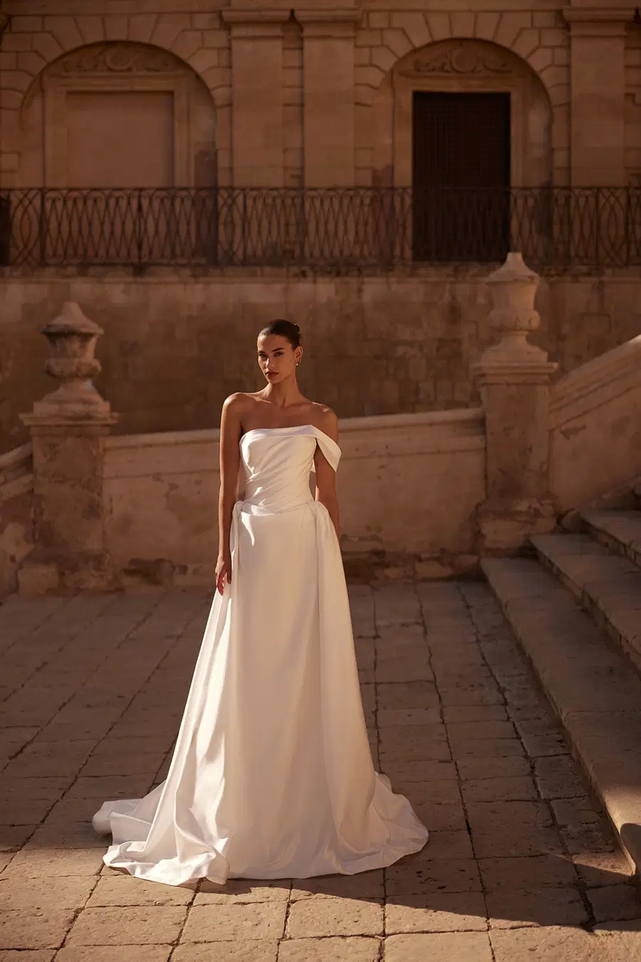 Lidia by Anne Mariée - view 2 of 6