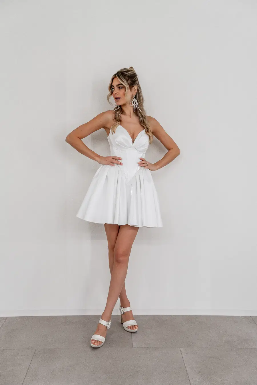 Shirin by Fan Xia: Short silhouette, sweetheart neckline, satin