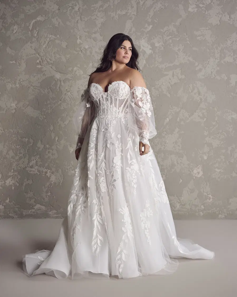 Destin by Sottero & Midgley: A-Line silhouette, sweetheart neckline, separate sleeves, lace
