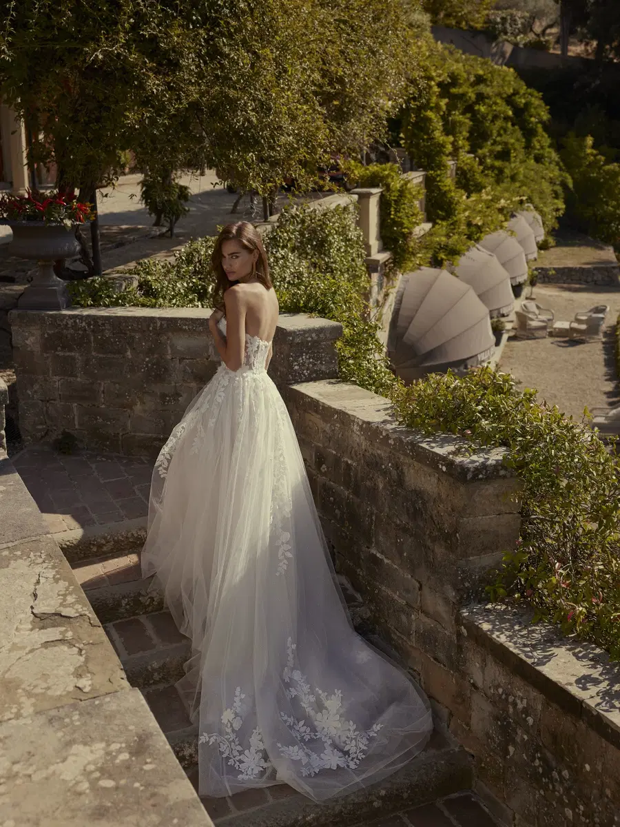 Davin by Modeca Bridal - view 4 of 5