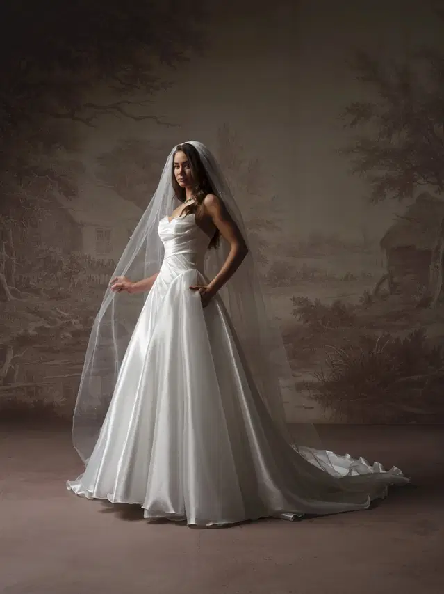 ROSAMUND by Maggie Sottero: A-Line silhouette, V-neck neckline, organza