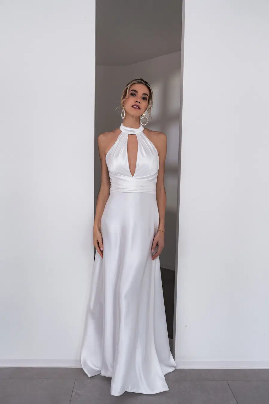 Sofia by Fan Xia: Straight silhouette, high / halter neckline, satin