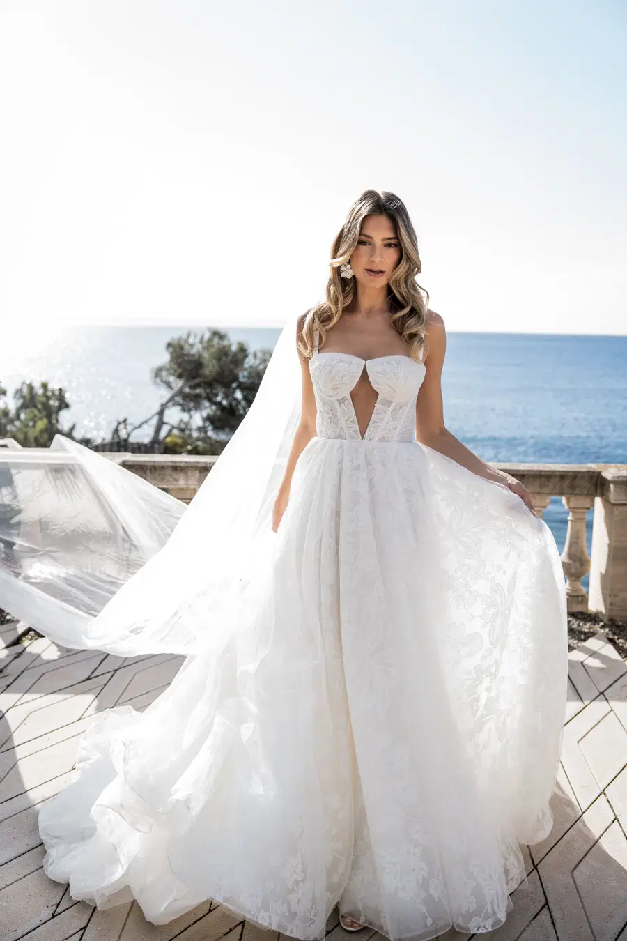 Kayla by Fan Xia: A-Line silhouette, semi sweetheart neckline, tulle