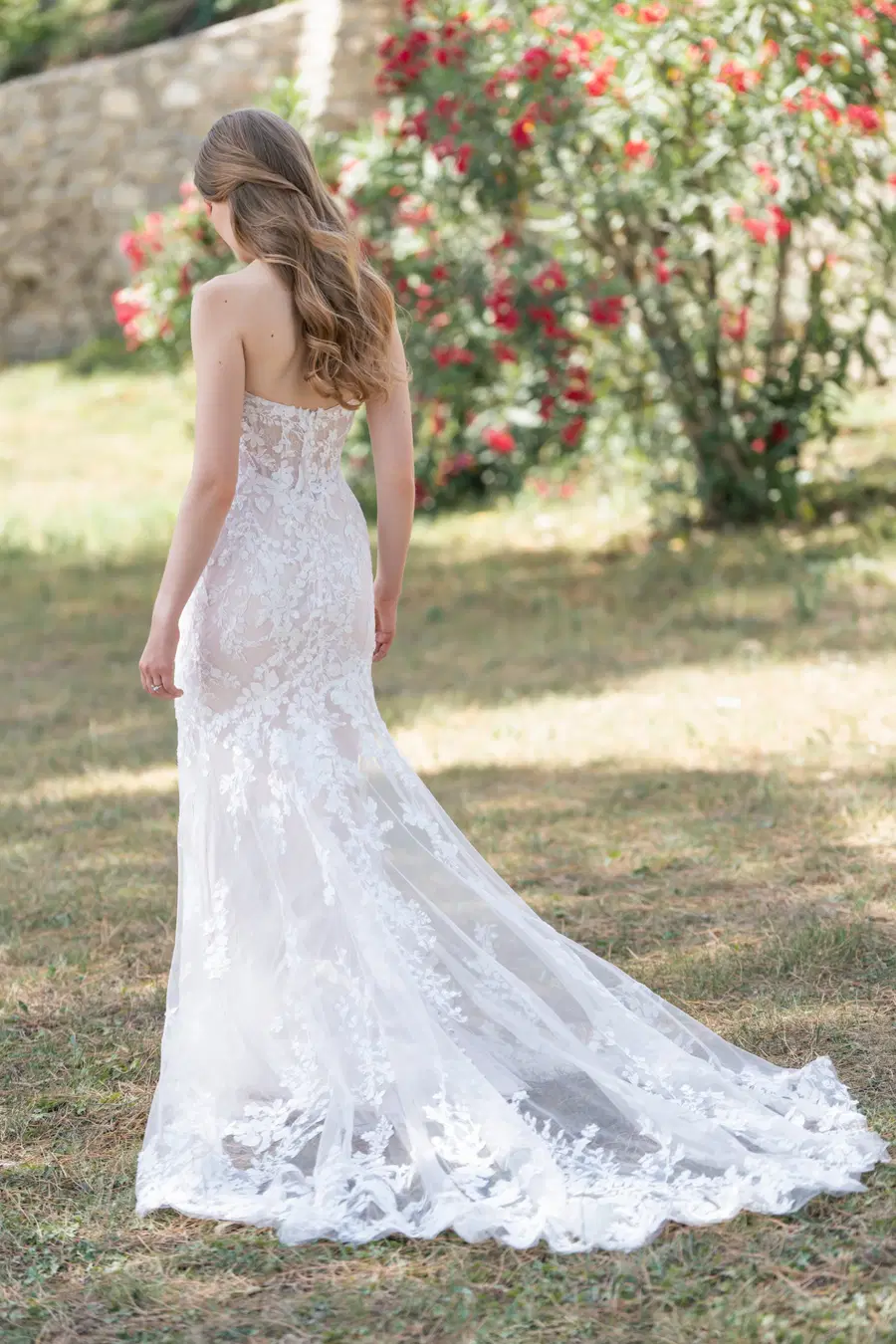 R3802 by Allure Romance - view 4 of 5