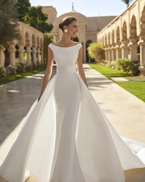 Odrin wedding dress by Rosa Clara, mermaid, crepe