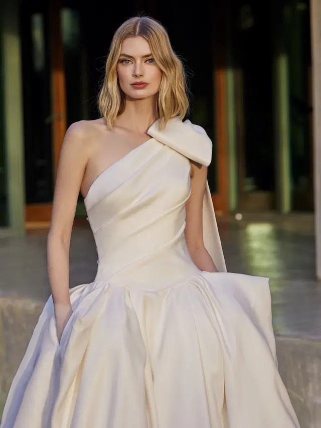 FINKE by Pronovias - view 3 of 3