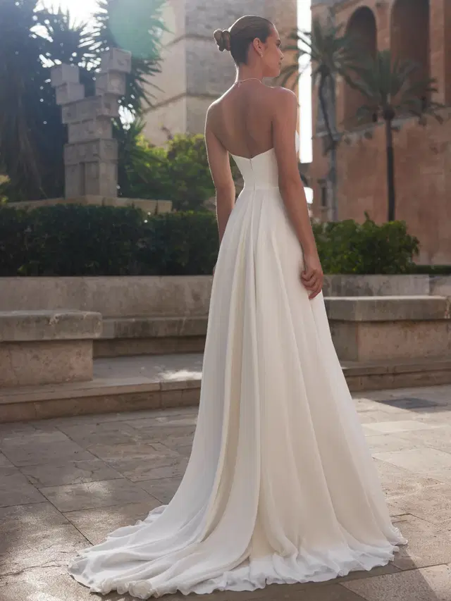 SIMONA by Bianco Evento - view 2 of 4