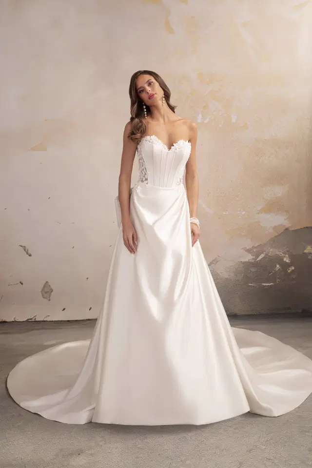 Astrid by Donna Salado Couture: A-Line silhouette, sweetheart neckline, sleeveless, lace