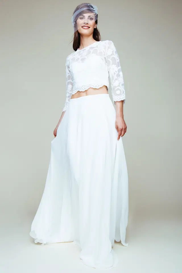 Chiffon-Rock S-1066 by KUESS die BRAUT: A-Line silhouette, three-quarter sleeves, chiffon
