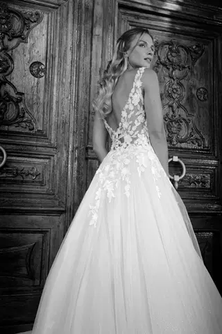 Arnolda by Azuree Bridal - view 4 of 4