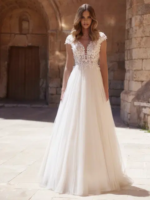 Rozalia wedding dress by Bianco Evento, A-line, tulle
