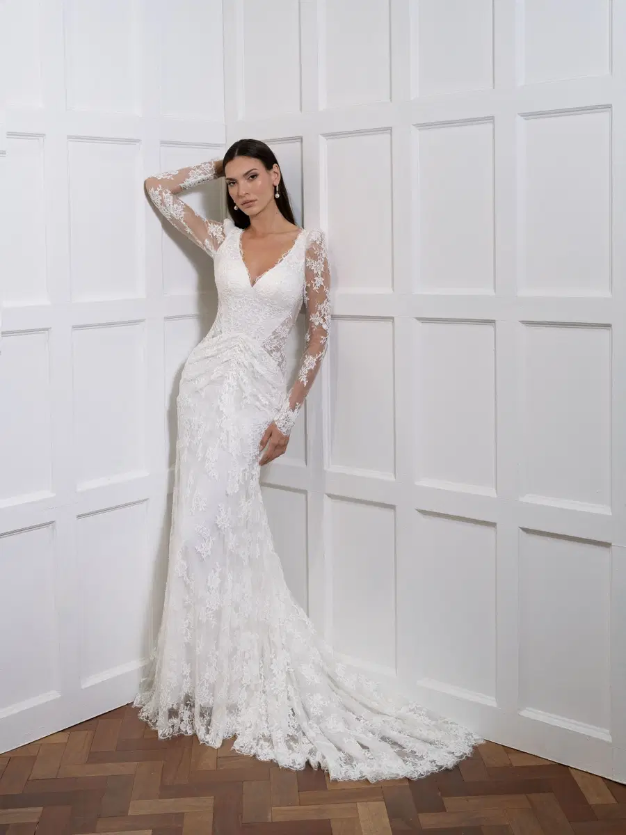 Becket by Avenue by Josephine Scott: Trumpet silhouette, V-neck neckline, long sleeves, lace