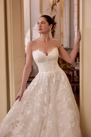 Lacie by Justin Alexander - view 3 of 6