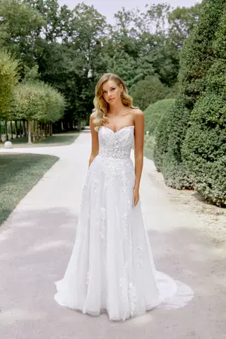 44526 by Sincerity Bridal - view 7 of 9