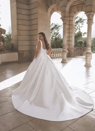 Torvi by Enzoani - view 7 of 8
