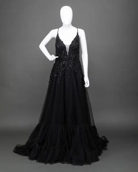 Rüschchen wedding dress by DarkDreamCouture