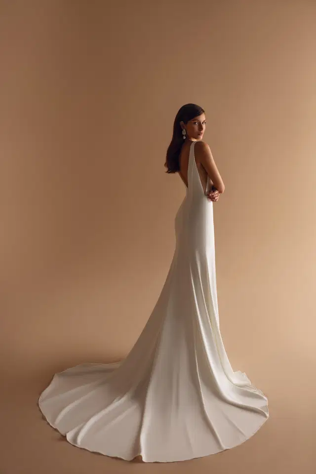 Hannah by Ella Novia - view 2 of 2