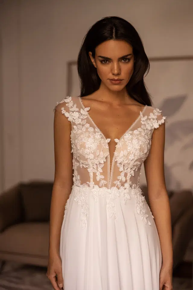 E-5426 by Elizabeth Passion - view 2 of 3