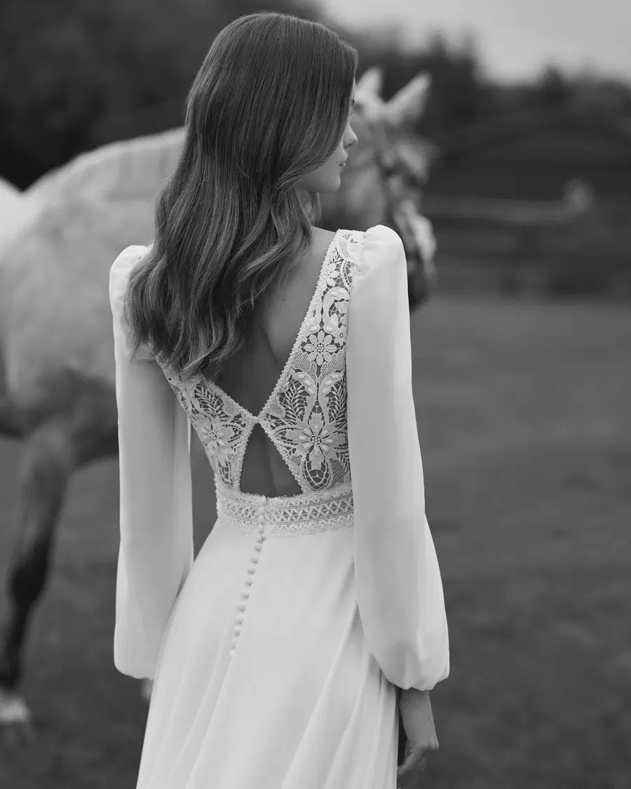 Neimy by Alma Novia - view 6 of 7