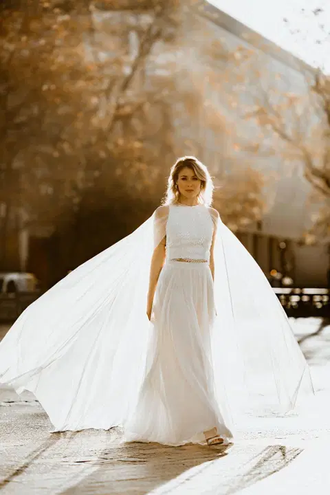 Cape Oriana by noni, two-piece, tulle
