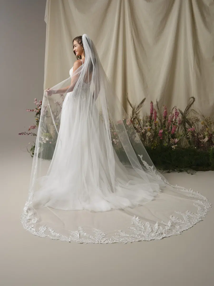 Valarie by Rebecca Ingram - view 5 of 11